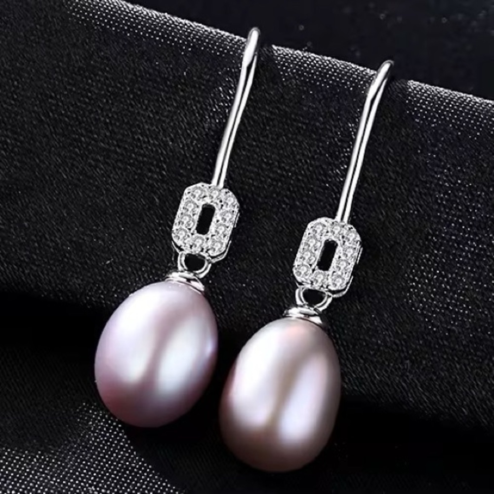 •Vintage Elegance 8-9mm Natural Freshwater Pearl 925 Sterling Silver Earrings